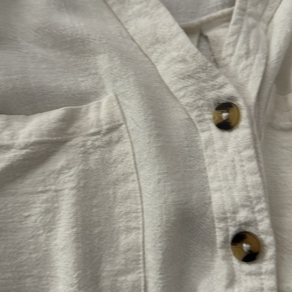 Artsy White Blouse - Picture 2 of 3